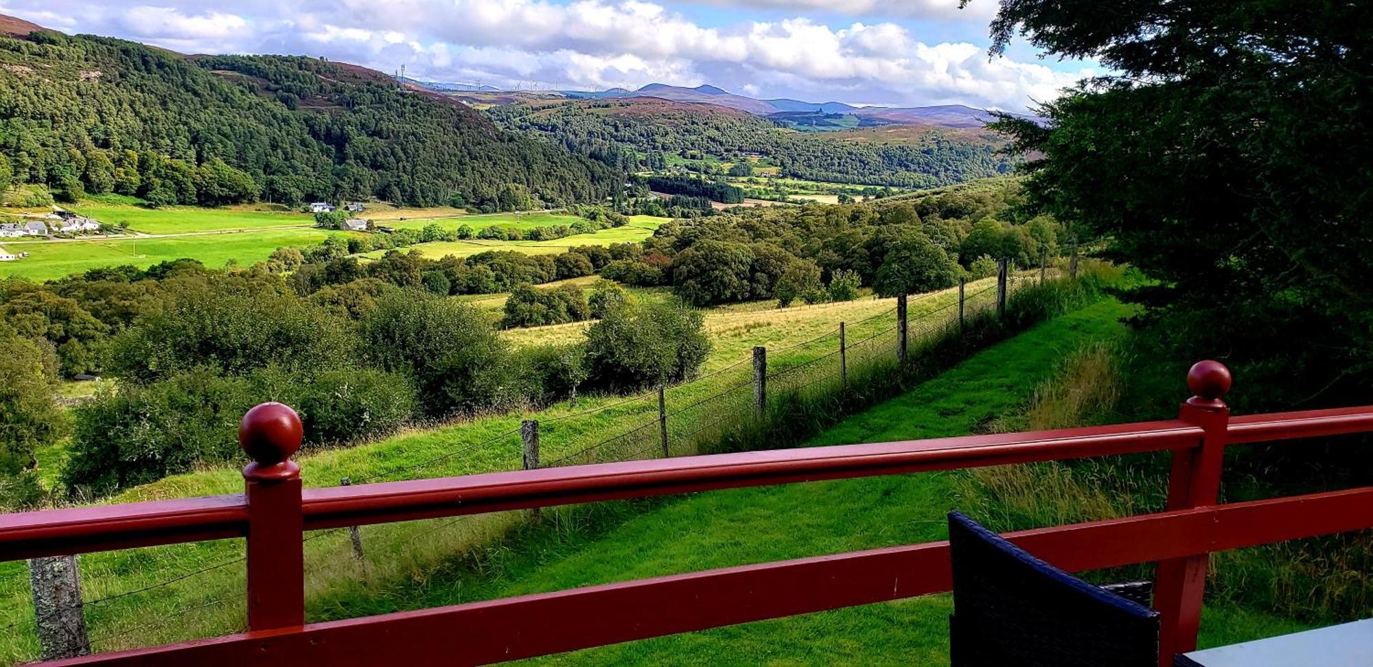 Rogart Highland Glen Lodges מראה חיצוני תמונה